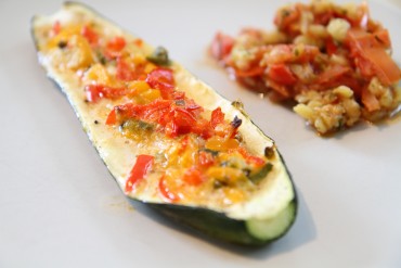 Zucchini mit Kräuter-Tomaten