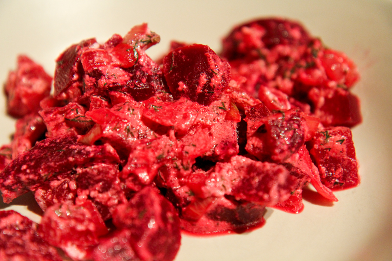 Rote Rüben in Dill-Rahmsauce