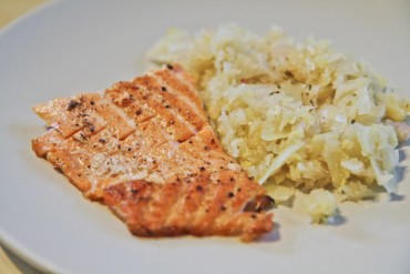 Wildlachs auf Ingwer-Limetten-Kraut