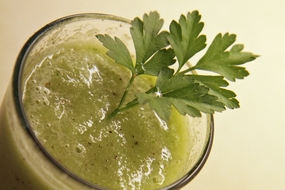 Green Smoothie: Kiwi-Gurke