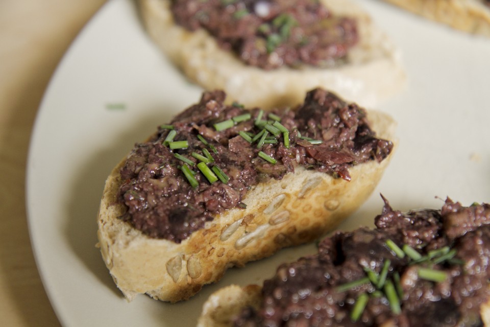 Oliven-Tapenade – der etwas andere Aufstrich